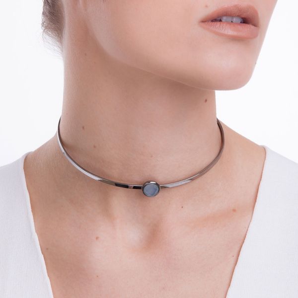 Colar-Choker-Princesa-Agata-Azul-Modelo